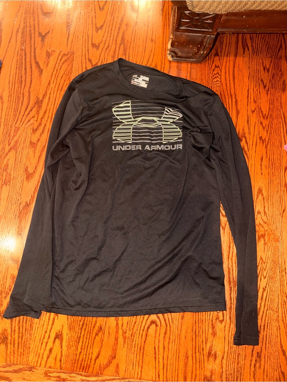 Under Armour Men’s Black Long Sleeve Performance Tee with Logo